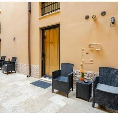 לינה וארוחת בוקר Martinirooms 3,0 אלטאמורה